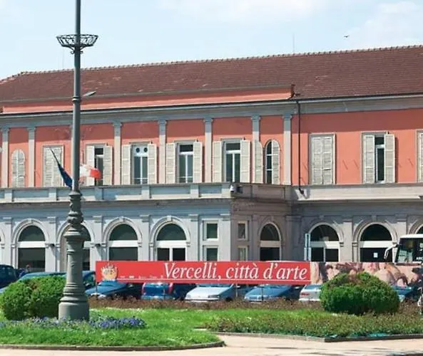 Monolocale Antica Argenteria Stazione E Centro A Due Passi ורצ'לי